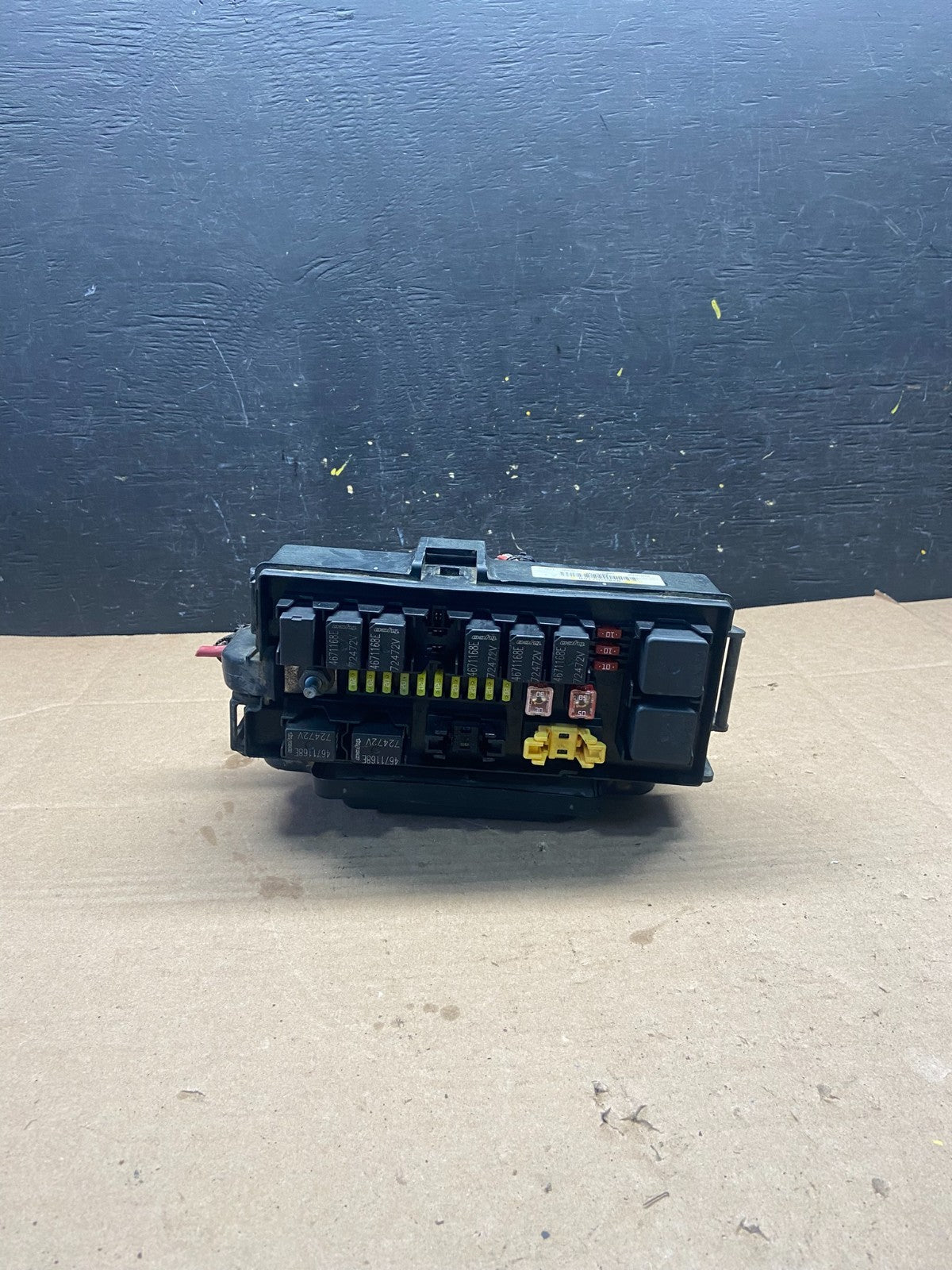 2005 Jeep Grand Cherokee BMC Body Module Power Fuse Box Relay Q2200 DG0