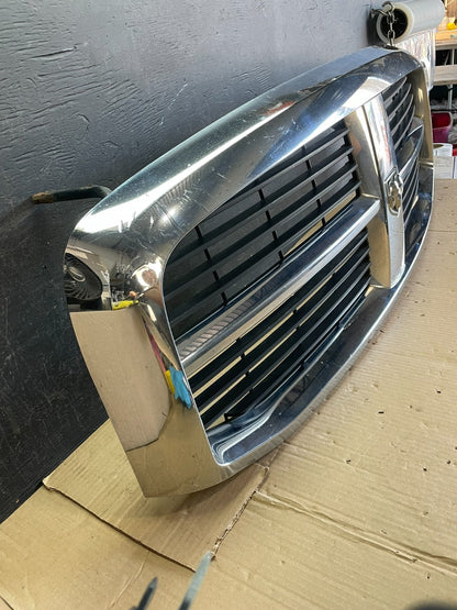 2006 2007 2008 Dodge Ram 1500  Upper Front Grill Grille AE3754 DG2