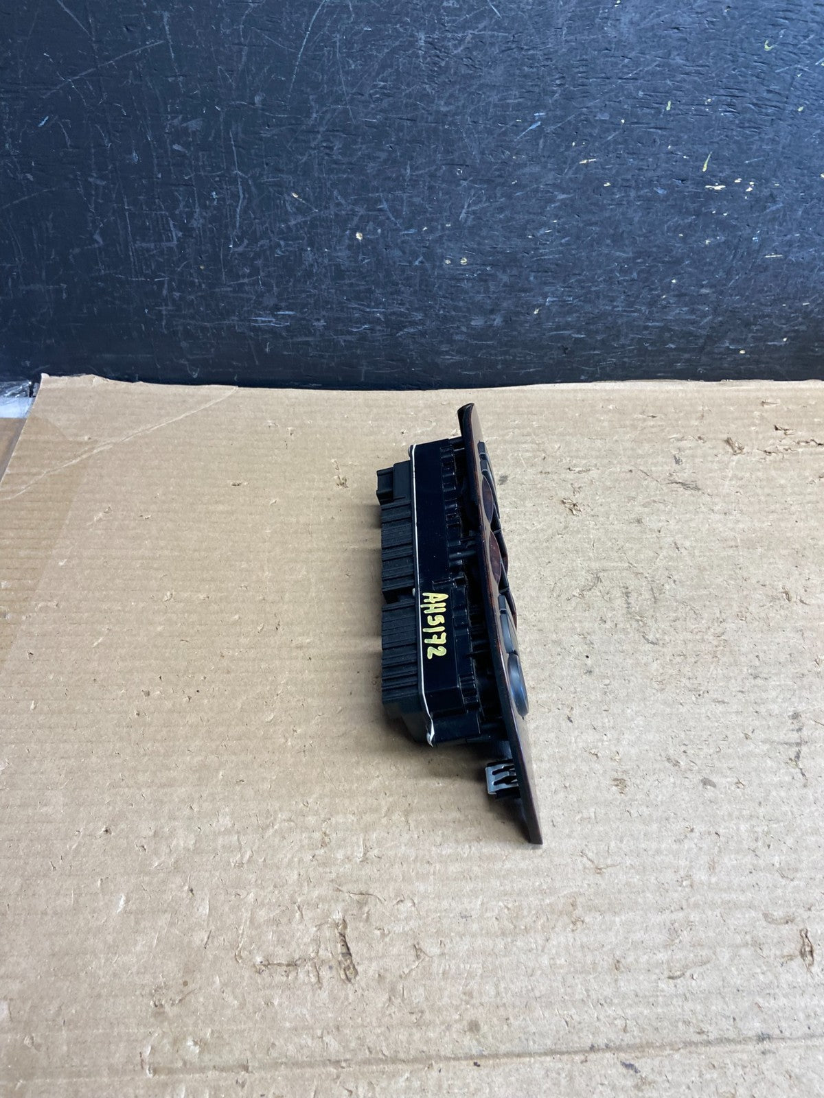 2007-2014 Chevrolet Silverado Sierra Left Driver Master Window Switch ah5172 DG2