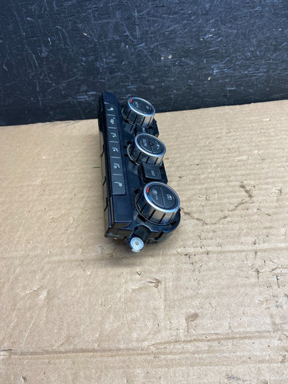 2012 - 2015 Volkswagen Passat Center Climate Control Panel AC Heater AF2078 DW1