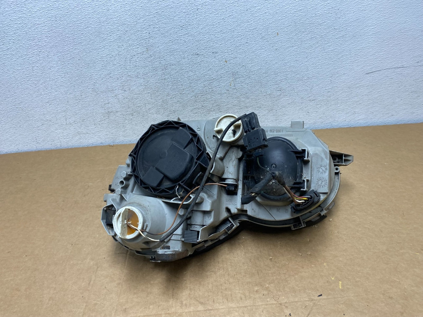 2001 - 2004 Mercedes-Benz C Class Halogen Right Passenger Headlight AD60315