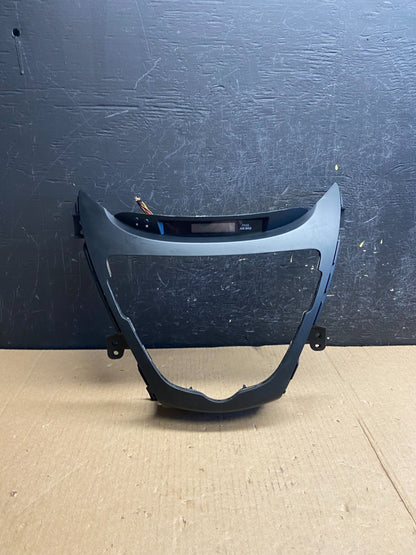 2011-2013 Hyundai Elantra Dash Radio Bezel Clock Display Trim AE4458 DG0