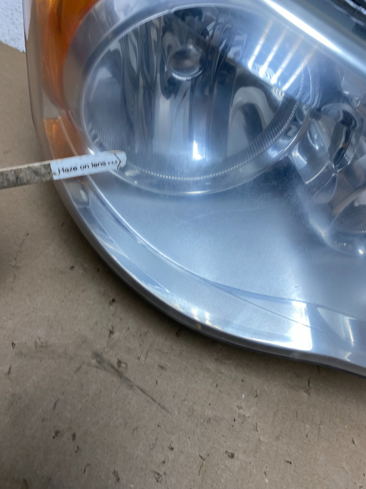 2011 to 2016 Chrysler Town and Country Right Passenger Headlight AG3431 DW4