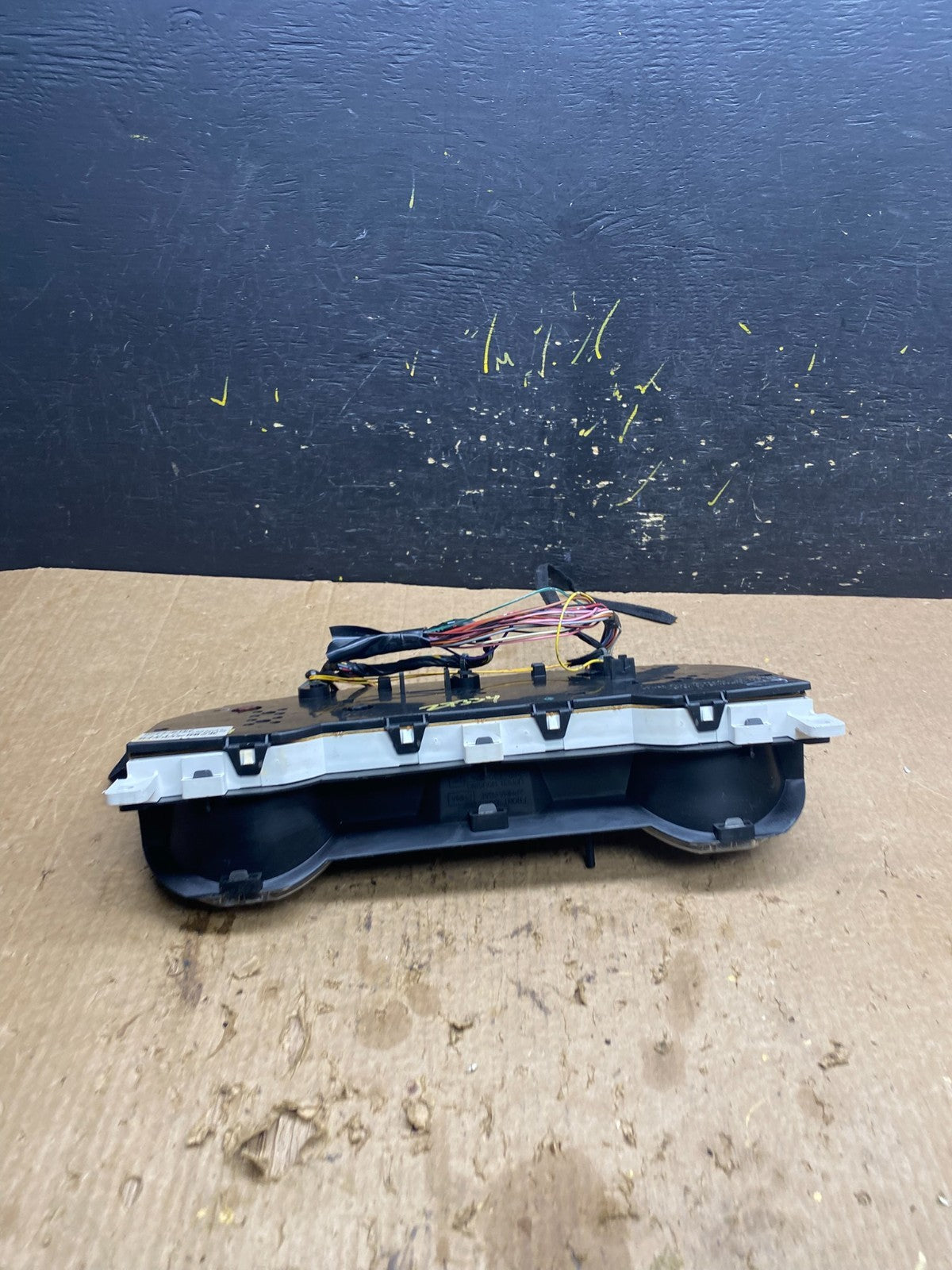2002-2003 Nissan Pathfinder Xterra Cluster Speedometer Instrument OEM Z7334 DG5