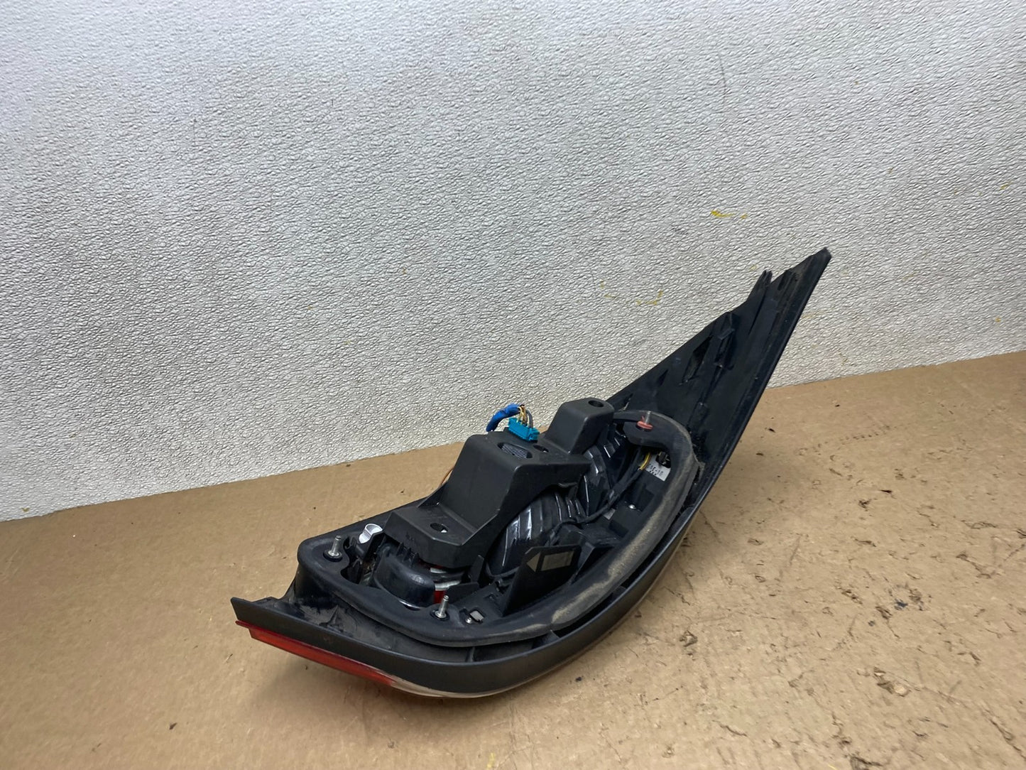 2008 2009 2010 BMW 5 525i 530i Right Passenger Rh Tail Side Light Oem W9407 DW4