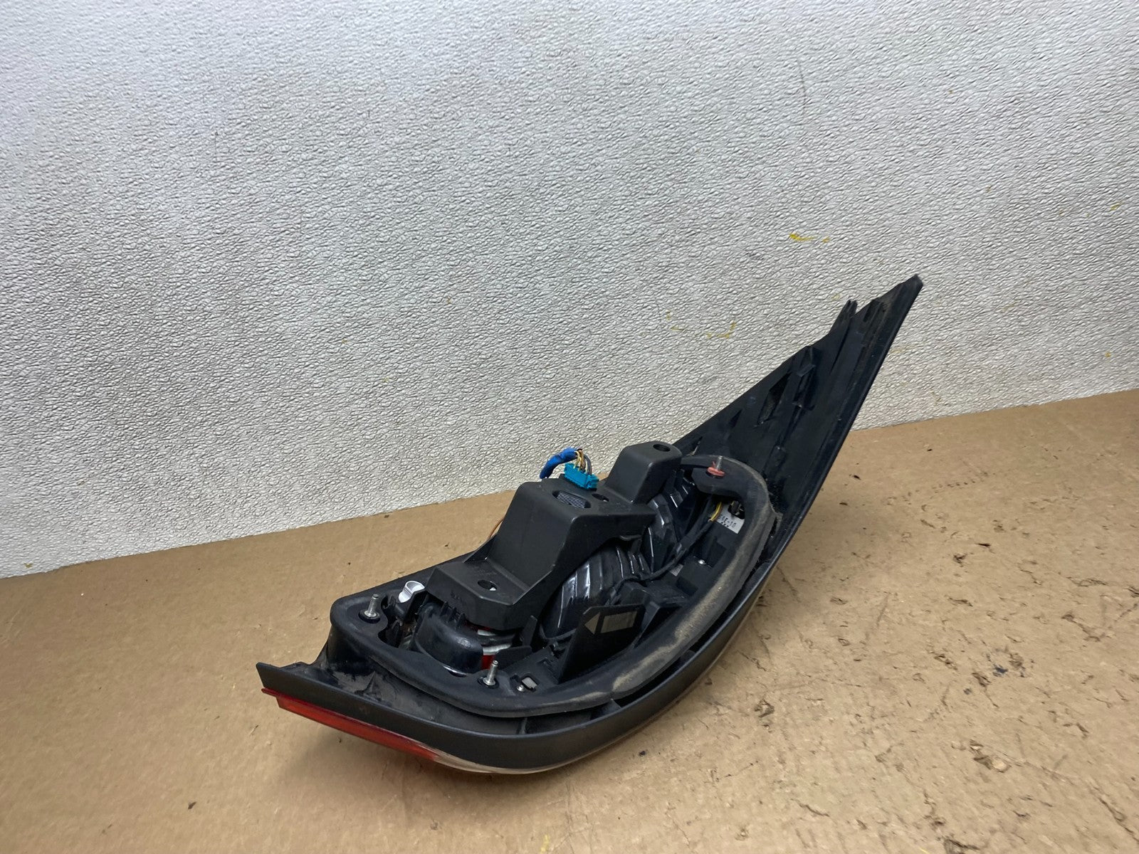 2008 2009 2010 BMW 5 525i 530i Right Passenger Rh Tail Side Light Oem W9407 DW4