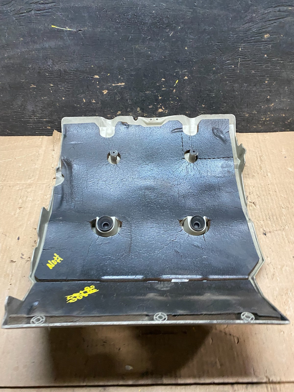 1997 to 2004 Cadillac Deville Seville Northstar Engine Motor Cover U0302 DG5