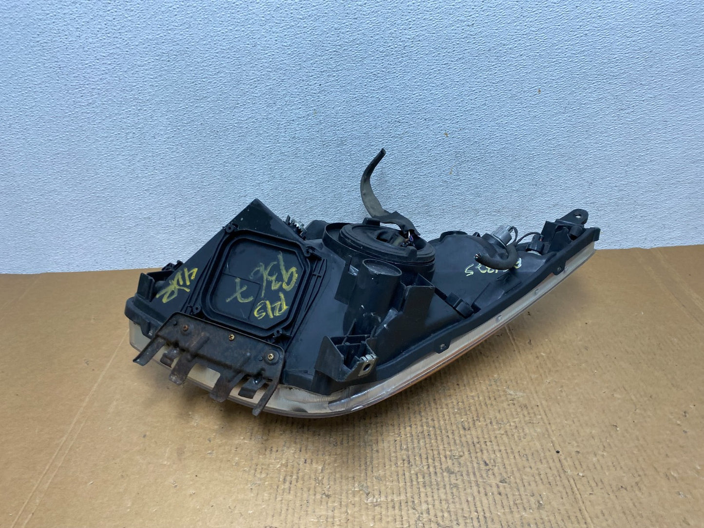 2006 - 2009 Toyota Prius Right Passenger Rh Side Headlight Halogen TYC AE1375 DW7
