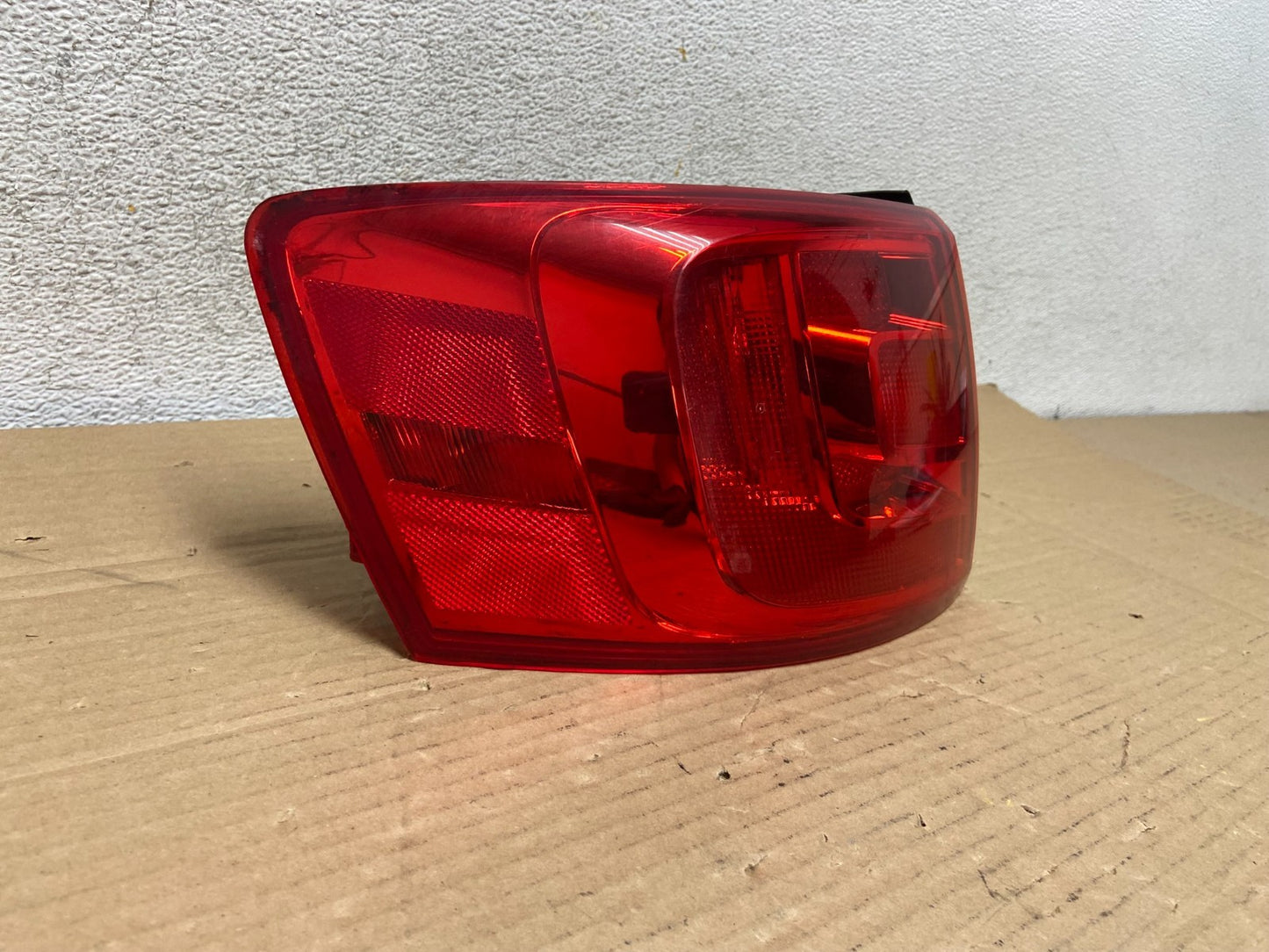 2011 to 2014 Volkswagen Jetta Left Driver LH Side Tail Light AG8932 DW1