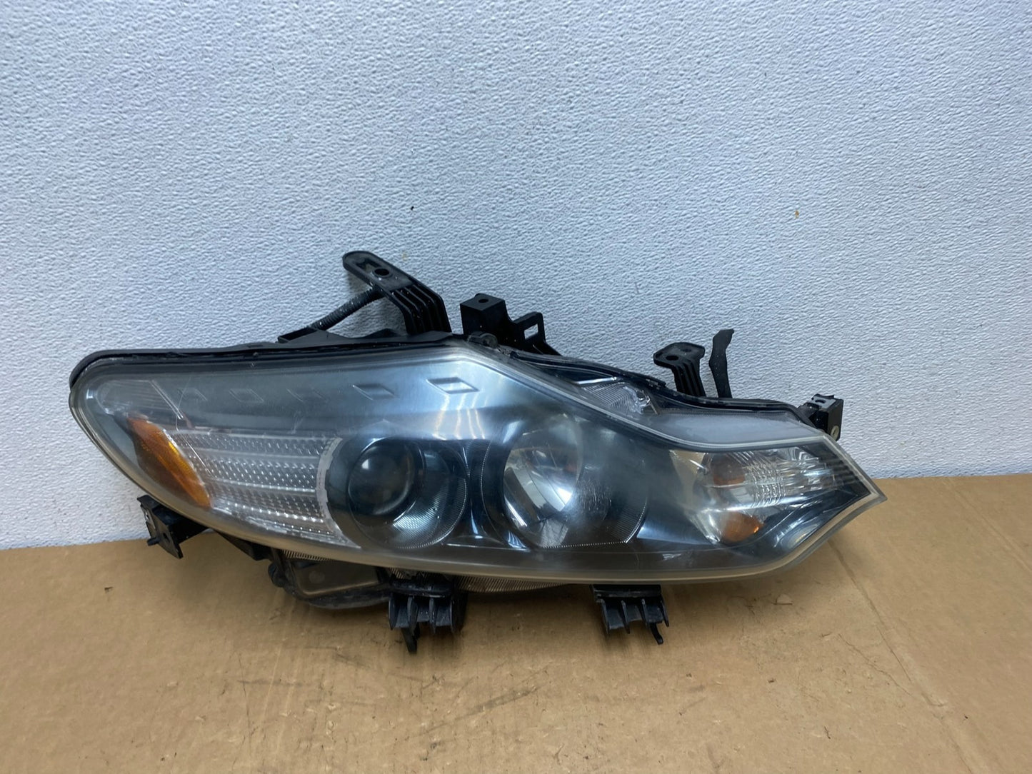 2011 to 2014 Nissan Murano Headlight Right Passenger Rh Halogen AC8557 DW0