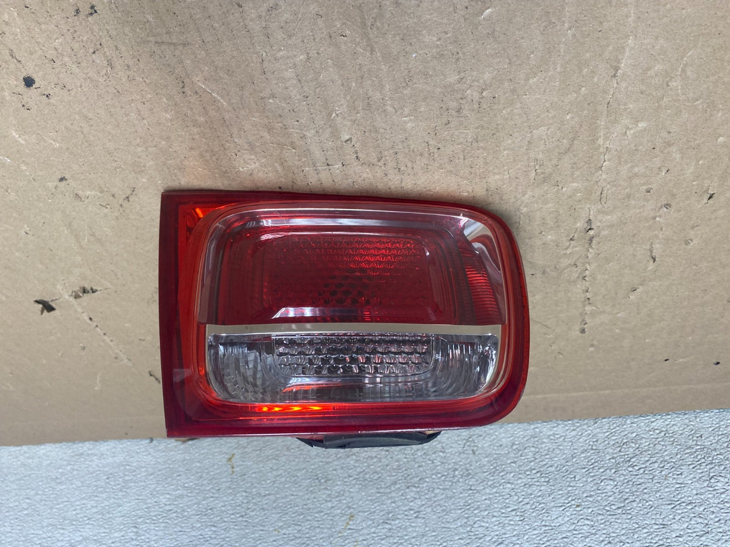2013-2016 Chevrolet Malibu Left Driver Lh Side Inner Tail Light Oem S0667 DW0