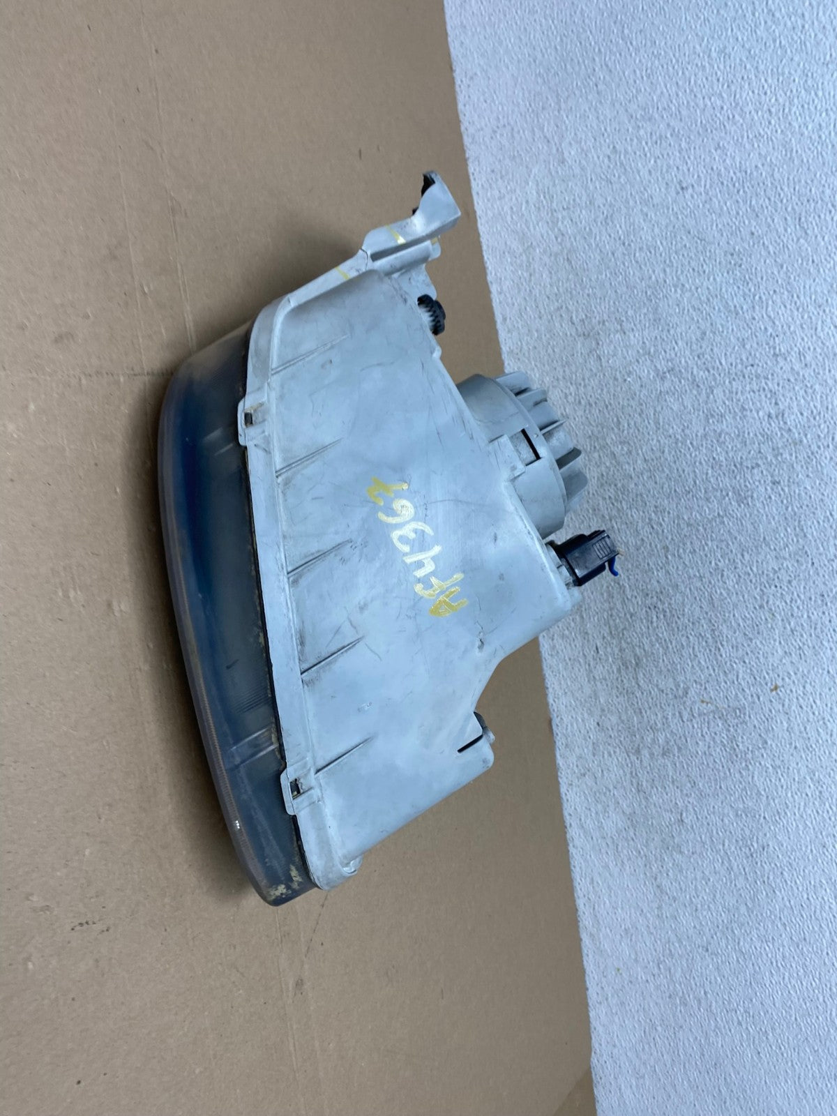 1999 2000 Hyundai Elantra Left Driver LH Side Headlight AF4367 LK10