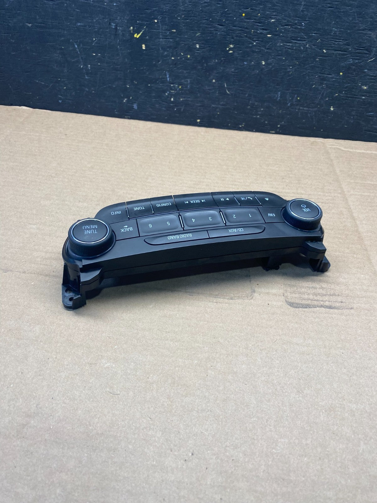 2014 2015 Chevrolet Malibu AM FM Radio Control Panel Oem Y8071 DG3
