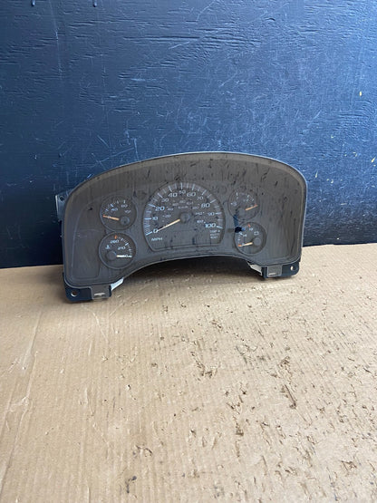 2004 to 2007 Chevrolet Express Speedometer Cluster Gauge AF1598 DG0