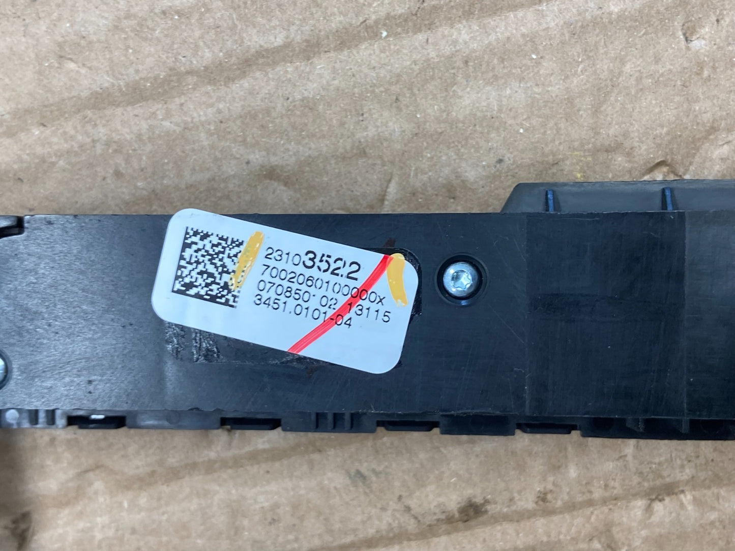 2013 - 2017 Buick Enclave Center Dash Hazard Waring Multi Switch AF6383 DG5