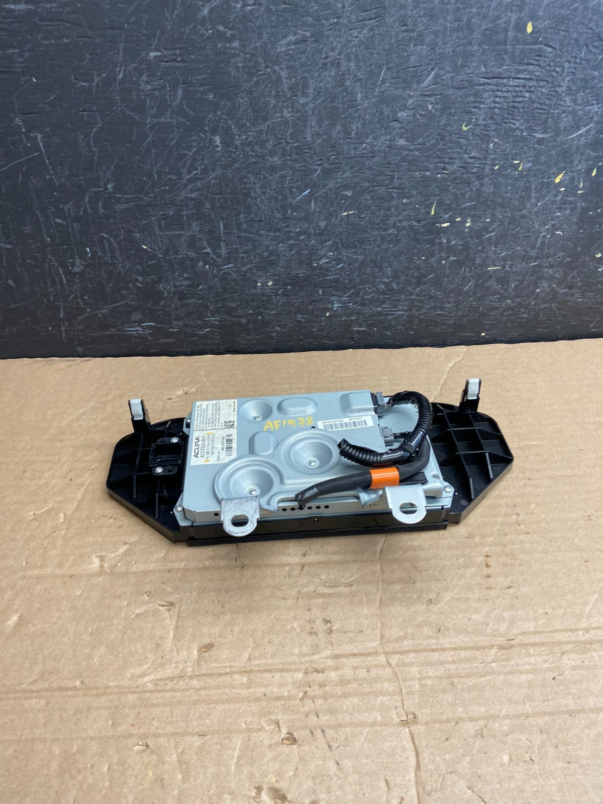 2016 to 2018 Acura RDX Radio Audio Navigation Display Screen AF1972 DG5