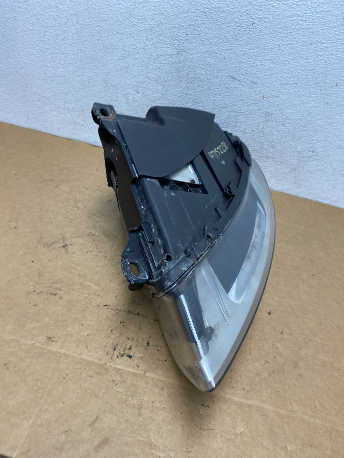 2007- 2009 Audi Q7 Right Passenger RH Side Xenon Hid Headlight AD5228 DW8