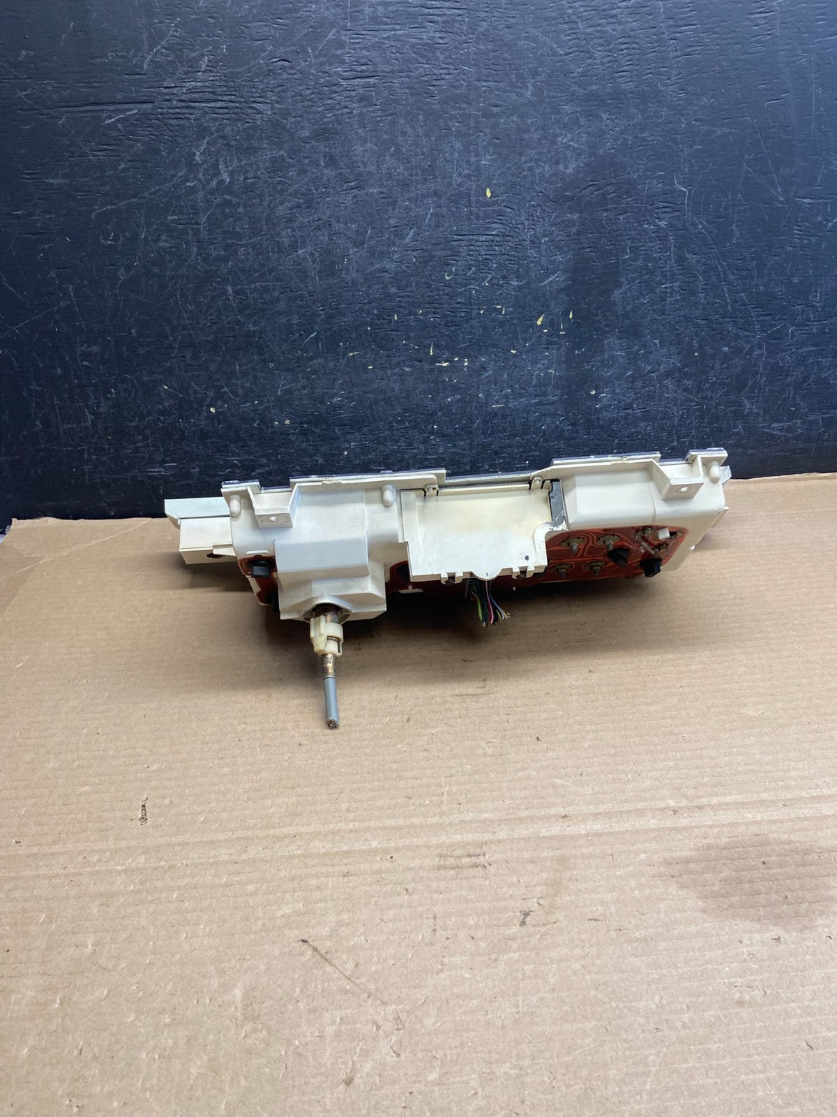 1980 to 1986 Ford F150 F250 F350 Bronco Speedometer Cluster Gauge ah1386 DG4