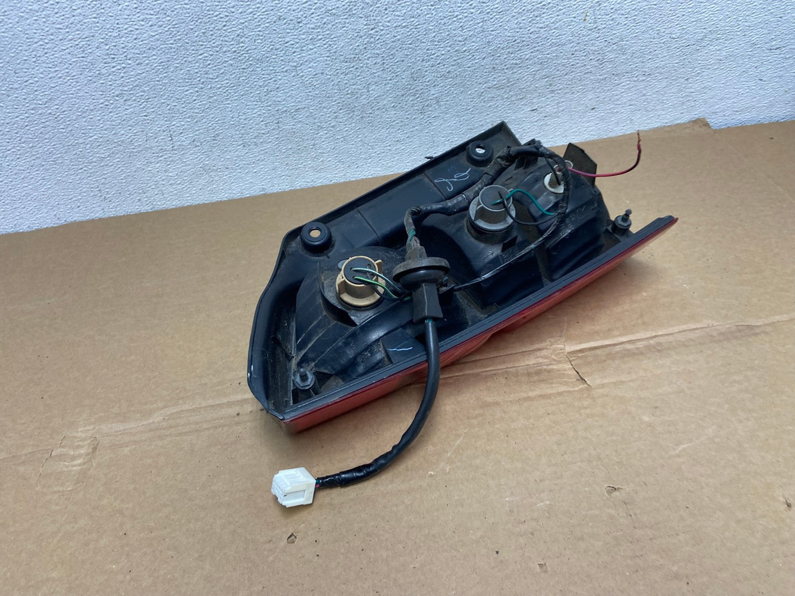2005 to 2012 Nissan Pathfinder Right Passenger RH Side Tail Light AD3783 LK4