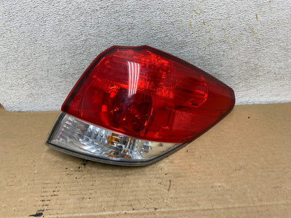 2010-2014 Subaru Outback Wagon Right Passenger Rh Side Tail Light AH7946 LK0