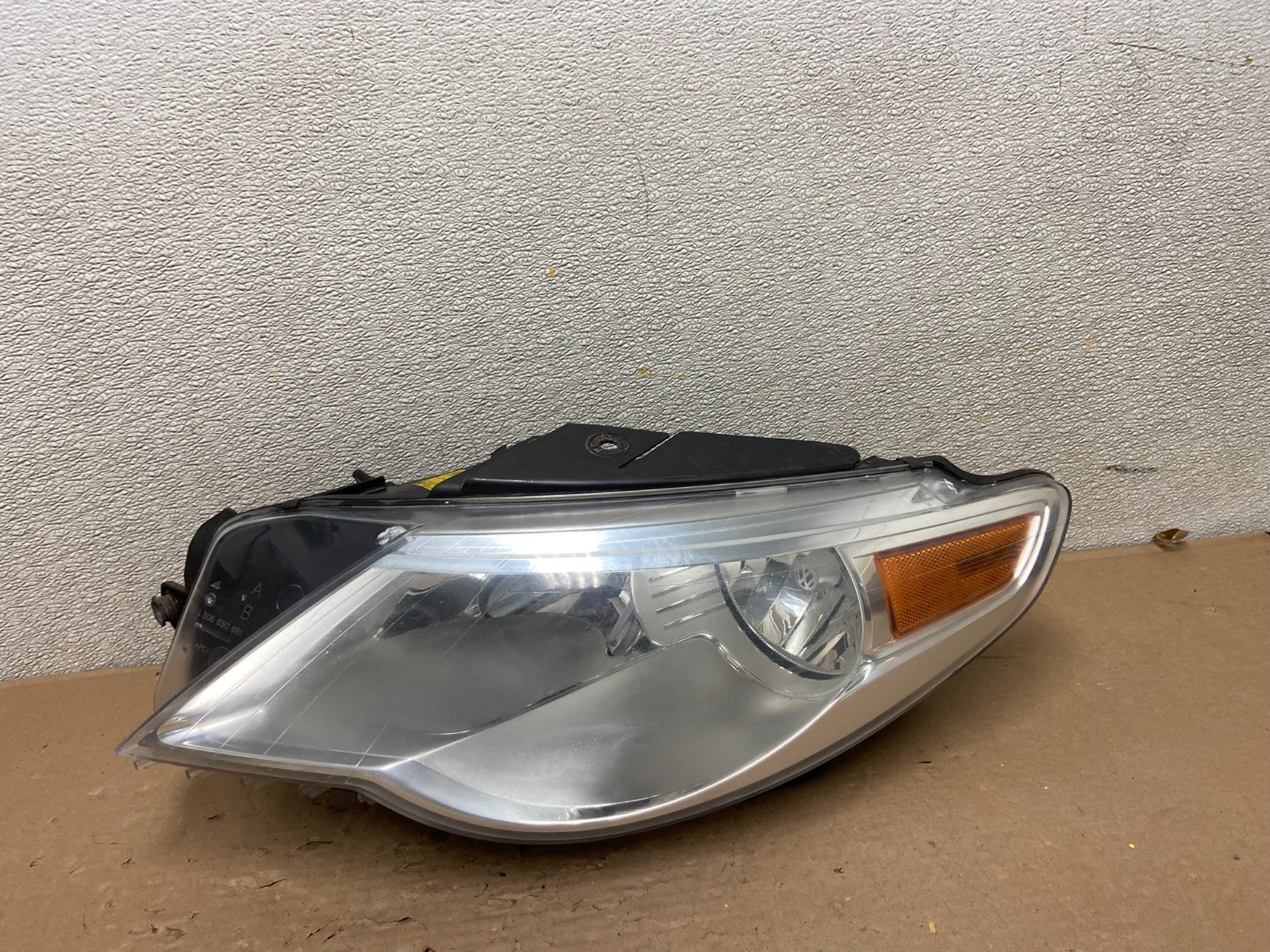 2009 - 2012 Volkswagen CC Left Driver Lh Side Headlight Halogen Oem AB0848 DW0