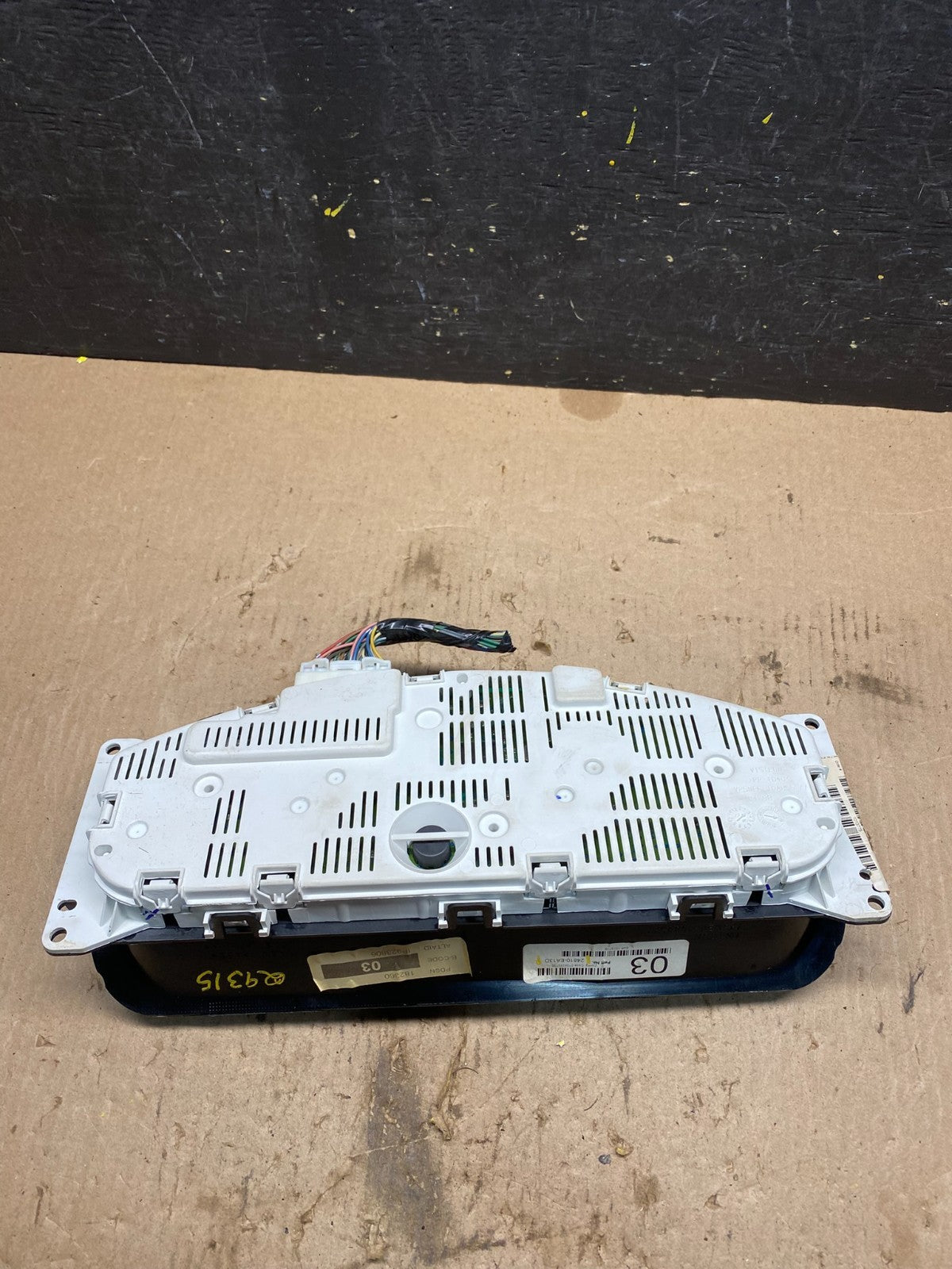 2005 Nissan Xterra Frontier Speedometer Cluster Gauge OEM Q9315 DG5