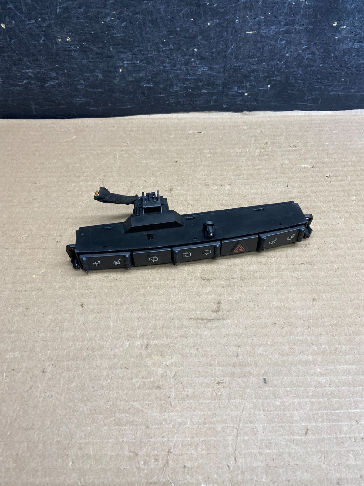 2001 - 2007 Dodge Caravan T&C Hazard Seat Heat Control Switch AH1469 DG3