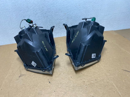 2008 to 2010 Dodge Caravan Left+Right Set Side Halogen Headlights AE3178 DW7