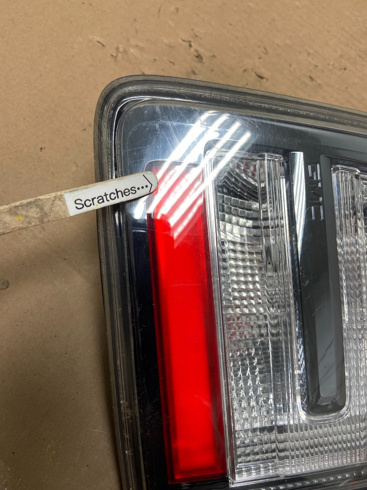 2013 to 2016 GMC Acadia Right Passenger RH Side Inner Tail Light AB0098 LK3