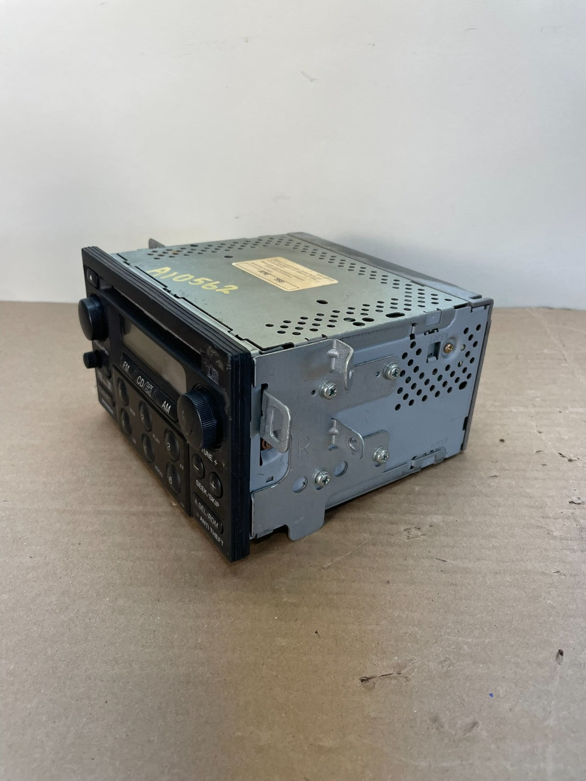 1998 1999 2000 Honda Accord Stereo Radio Receive AM FM CD AI0562 DG2
