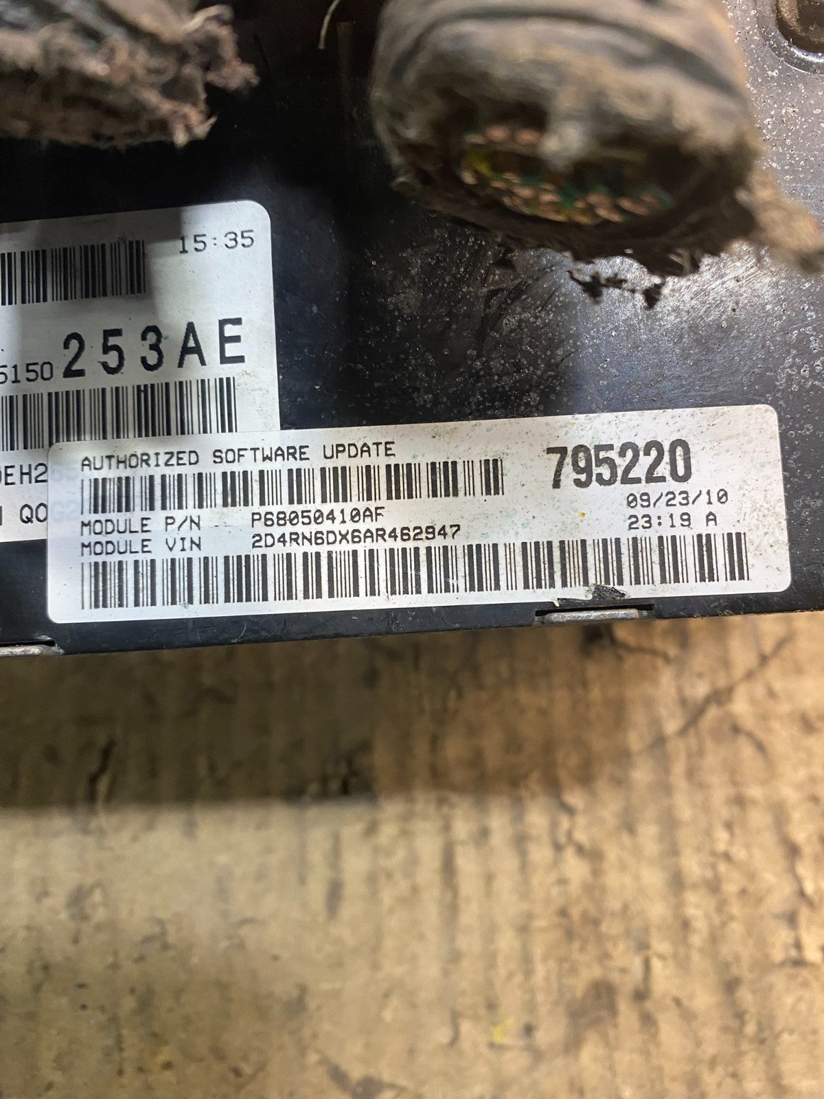 2010 Dodge Caravan Town & Country Engine Computer ECU OEM Z5043 DG4