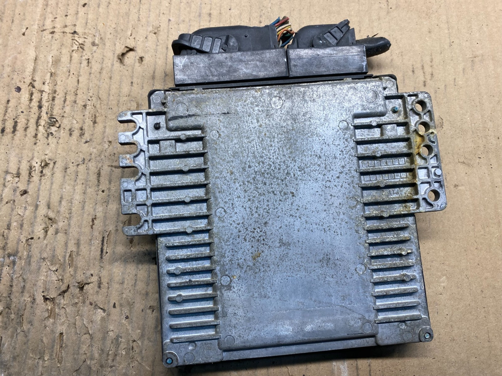 2006 Nissan Armada 5.6L Engine Control ECM mec84-150 c1 Y1353 DG1