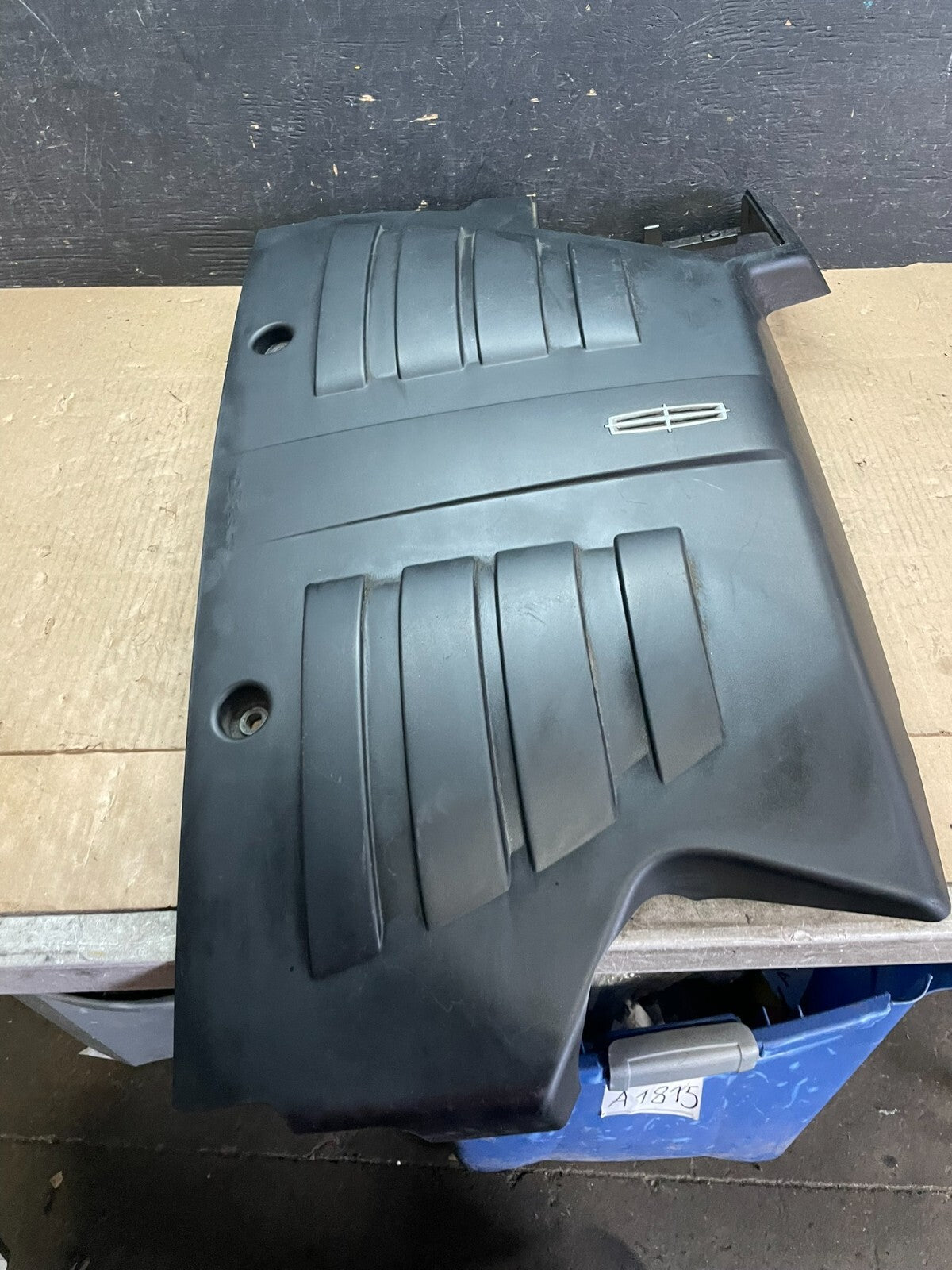 2004 Lincoln Aviator Engine Motor Cover M6062 PS3
