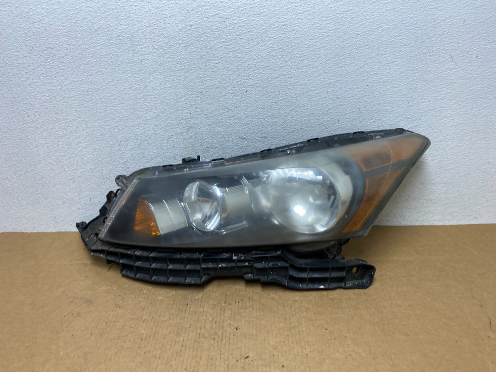 2008 to 2012 Honda Accord Sedan Headlight Left Driver Lh Side AD4570 DW0
