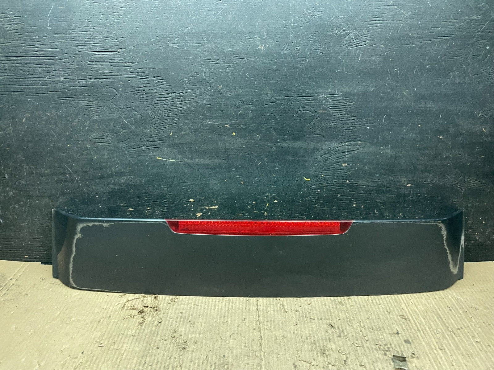 2005 to 2011 Hyundai Accent Trunk Lid Hatch 3rd Brake Light Spoiler V6795 DG0
