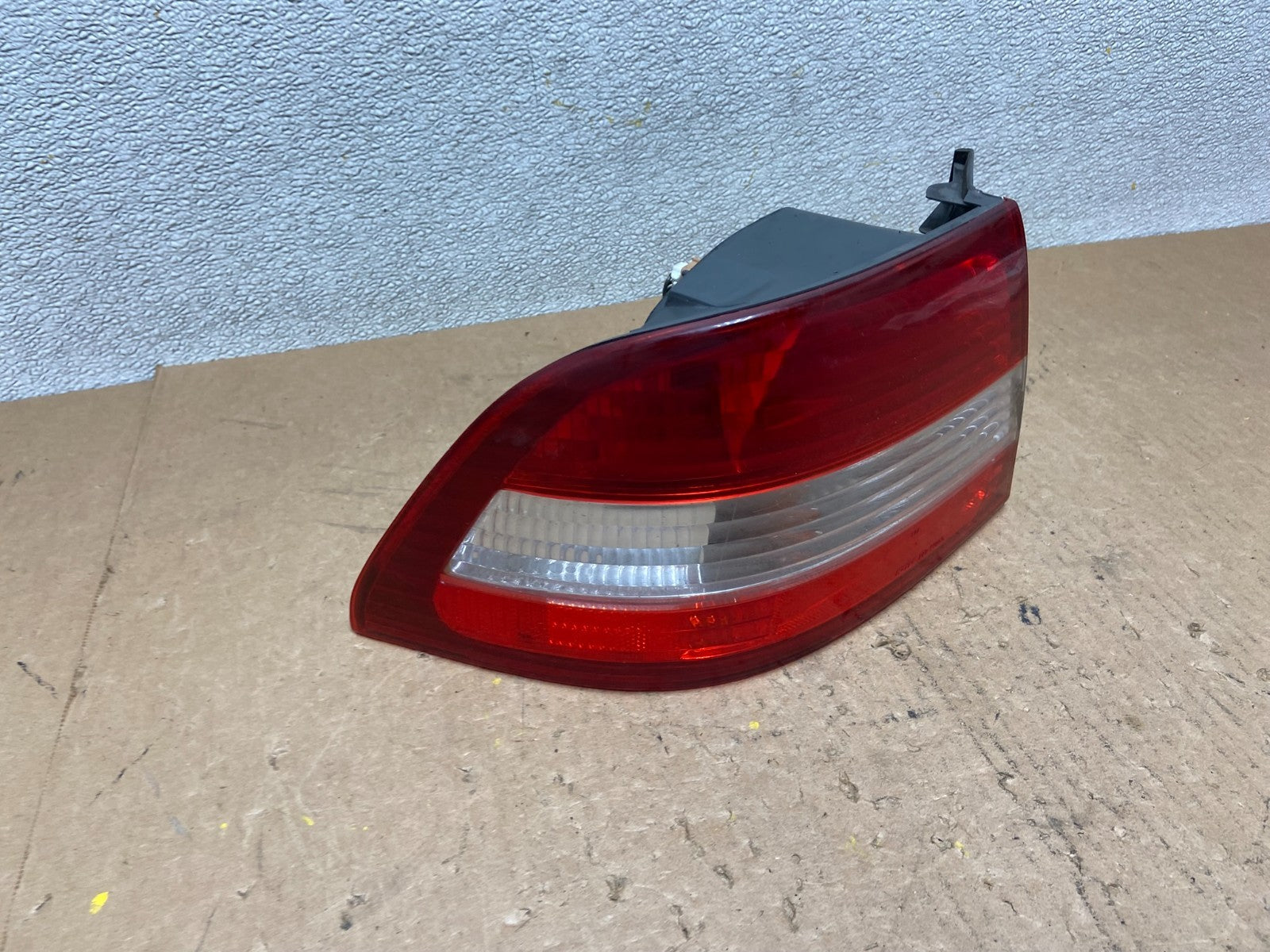 2003 to 2007 Saab 9-3 Left Driver LH Side Tail Light Z8020 DG2