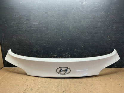 2011 to 2015 Hyundai Tucson Liftgate Tailgate Trunk Trim Molding z8106 DG0