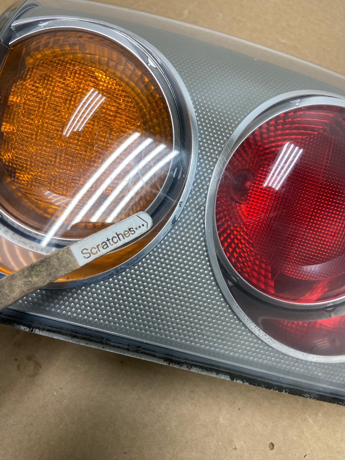 2003-2005 Land Rover Range Rover L322 Right Passenger Tail Light AF9916 LK3