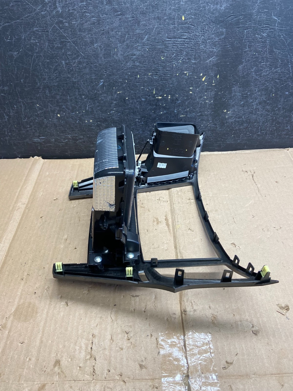 2010-2014 Subaru Legacy Outback Vent Radio Panel Trim Bezel ai2714 DG4