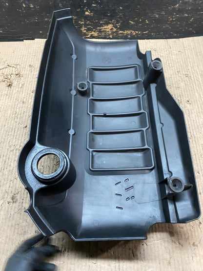 2007 to 2008 GMC Acadia 3.6L VVT Engine Cover Shield OEM V4244 DG7