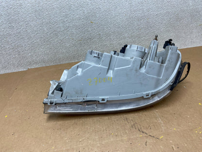 2002 to 2005 Kia Sedona Right Passenger RH Side Headlight Oem Z7004 DW7