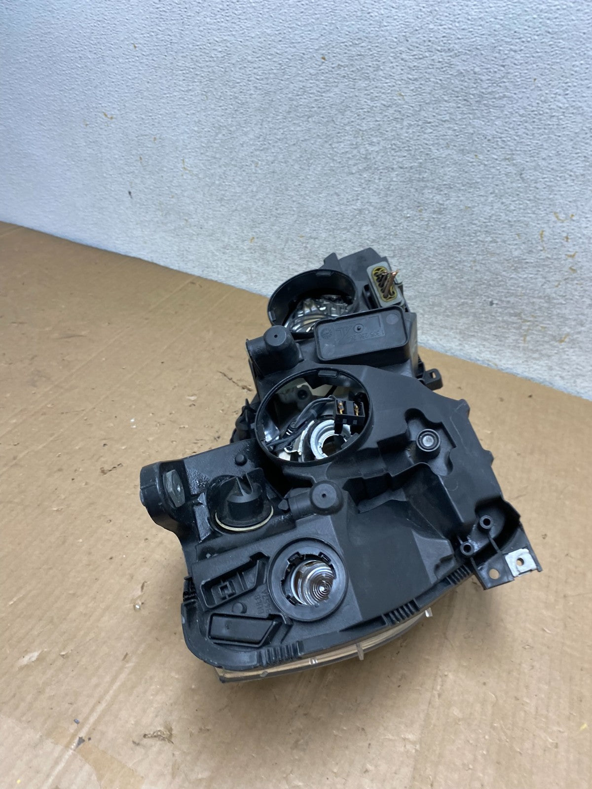 2008-2011 Mercedes C-Class C350 C300 Left Driver Halogen Headlight AI9065 DW9