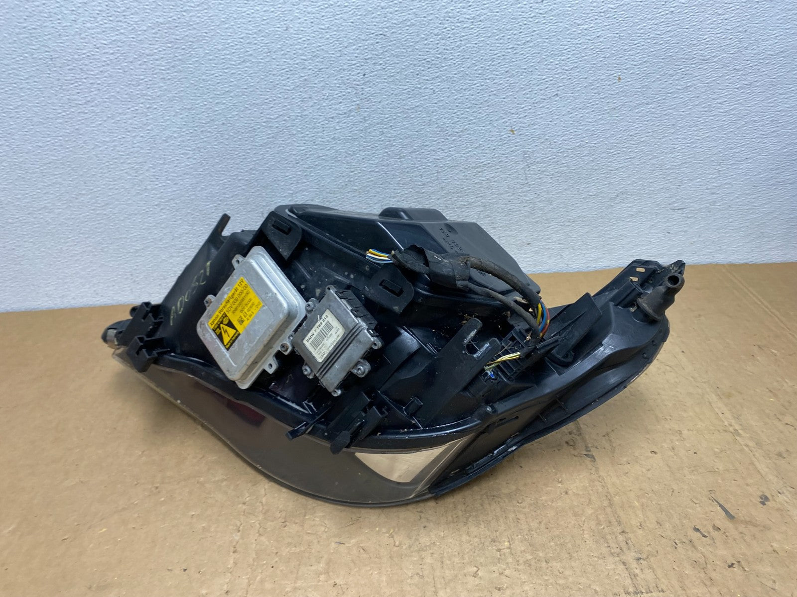 2004 to 2007 BMW 525i 5 Series Headlight Right Passenger Xenon AFS AD0521 DW7