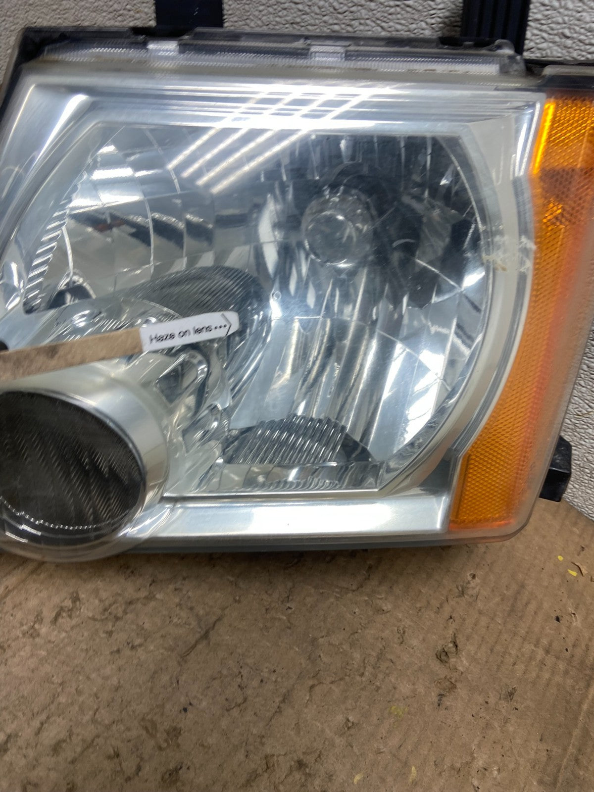 2005 - 2015 Nissan Xterra Driver Left LH Side Headlight AA6956 DW4