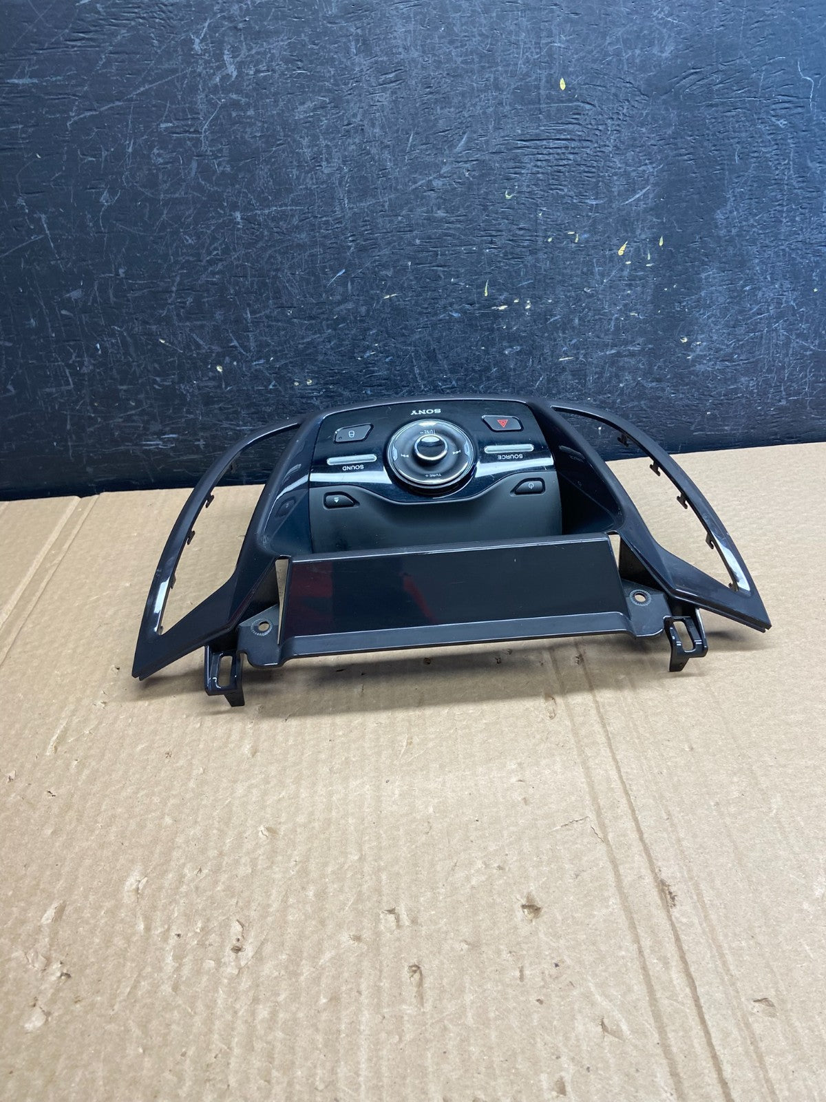 2013 to 2016 Ford Escape Dash Radio Control Panel Bezel CJ54-18835-CGW AF61803