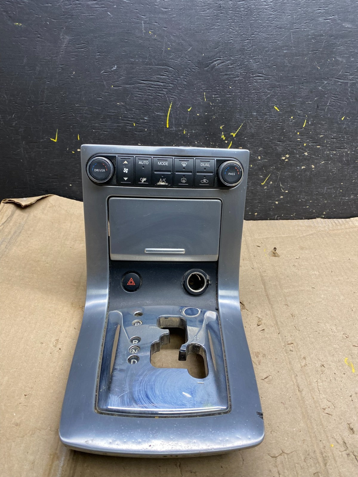 2007 2008 Nissan Maxima Climate Control Shifter Floor Bezel Trim OEM x5912 DG0