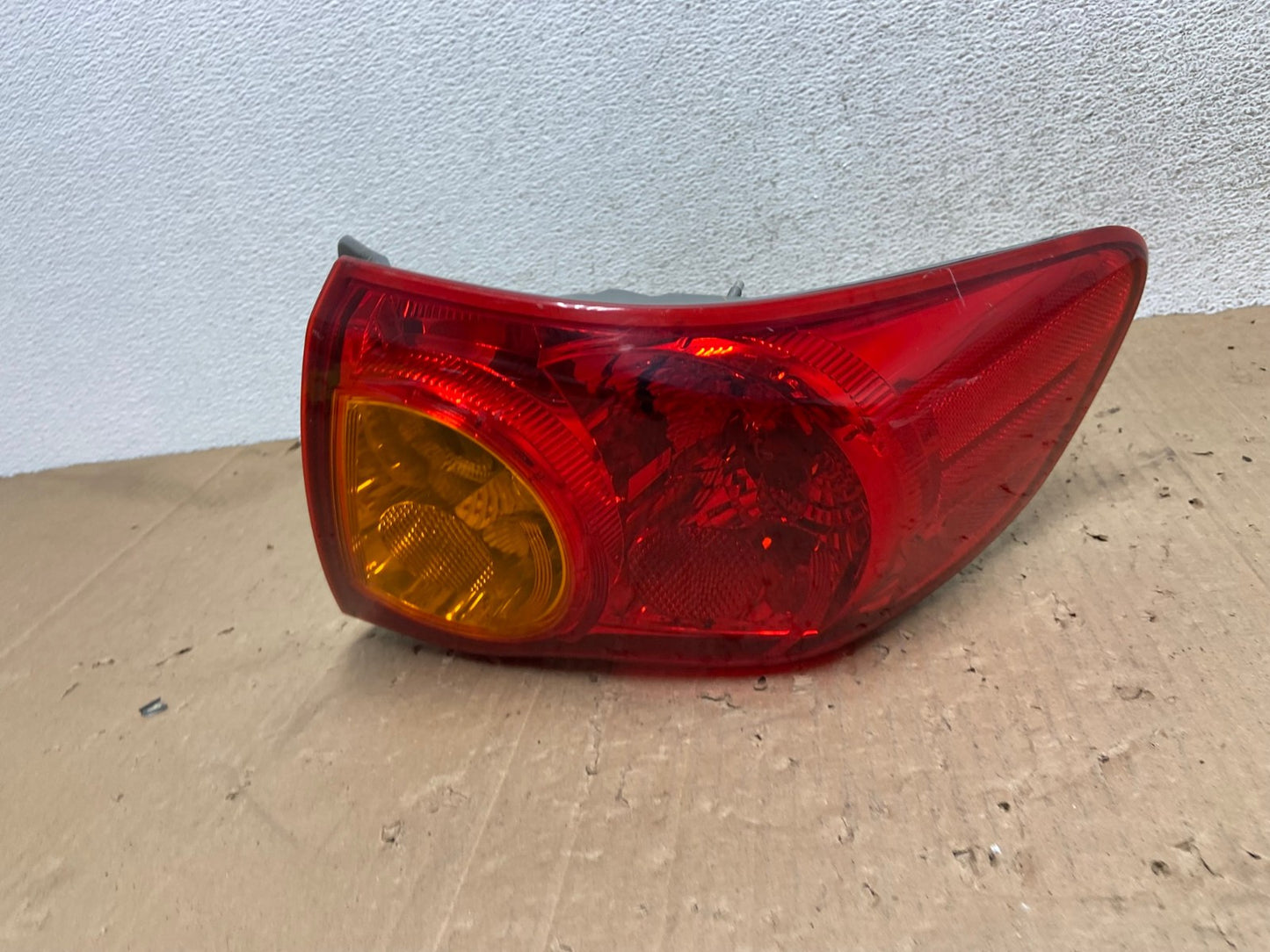 2009 to 2010 Toyota Corolla Right Passenger Rh Side Tail Light AE9276 LK0