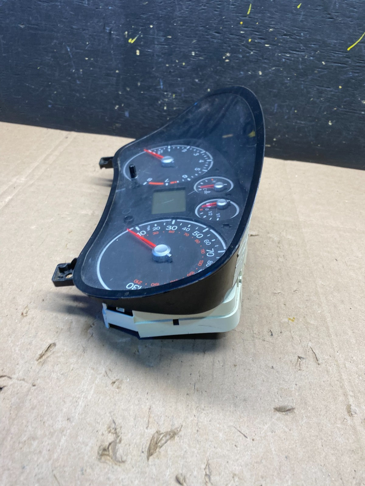 2011 to 2013 Ford Transit Connect Speedometer Gauge Cluster OEM R8815 DG3