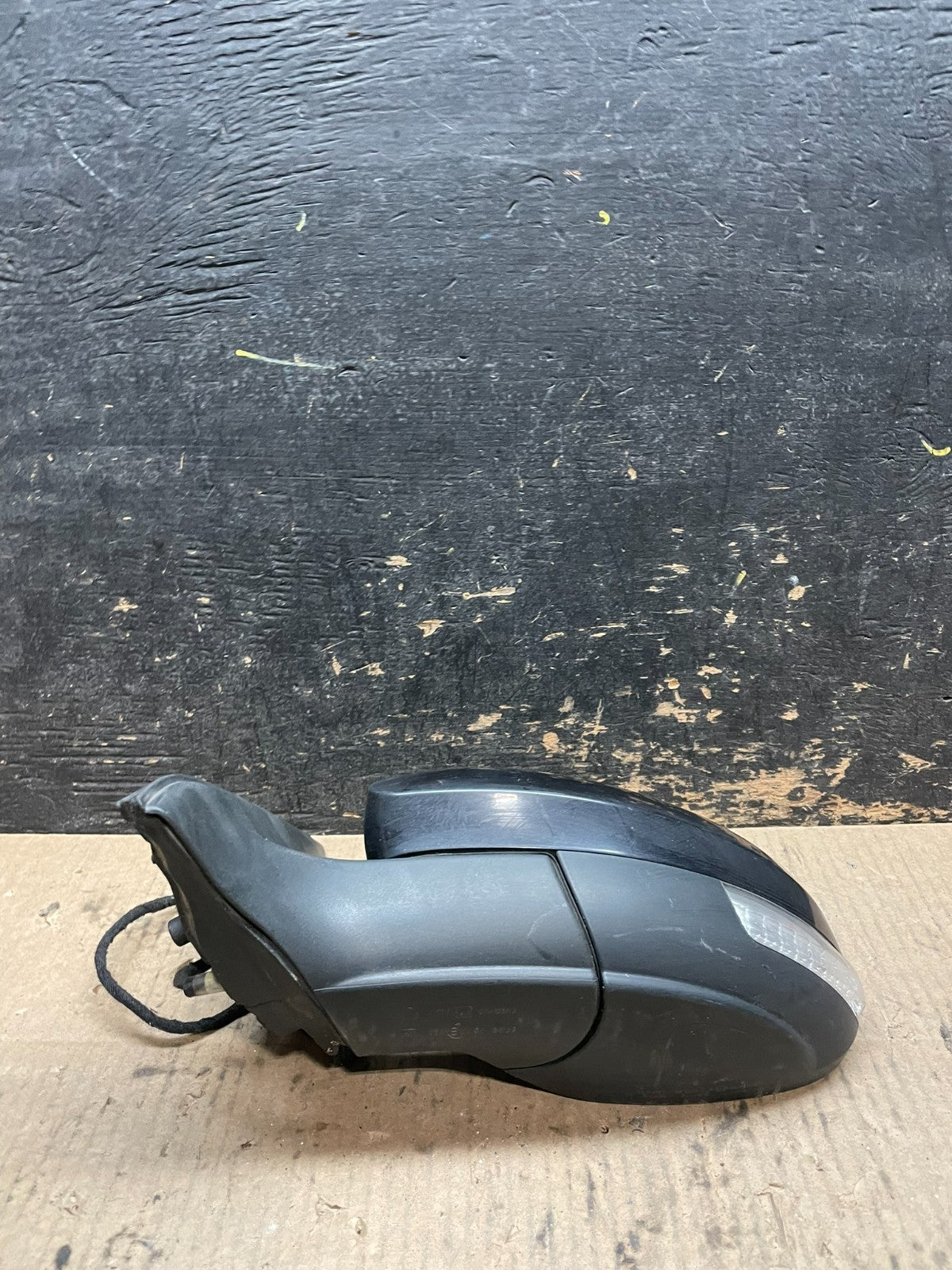 2009 to 2018 Volkswagen Tiguan Left Driver LH View Door Mirror Oem Y1310 GD3