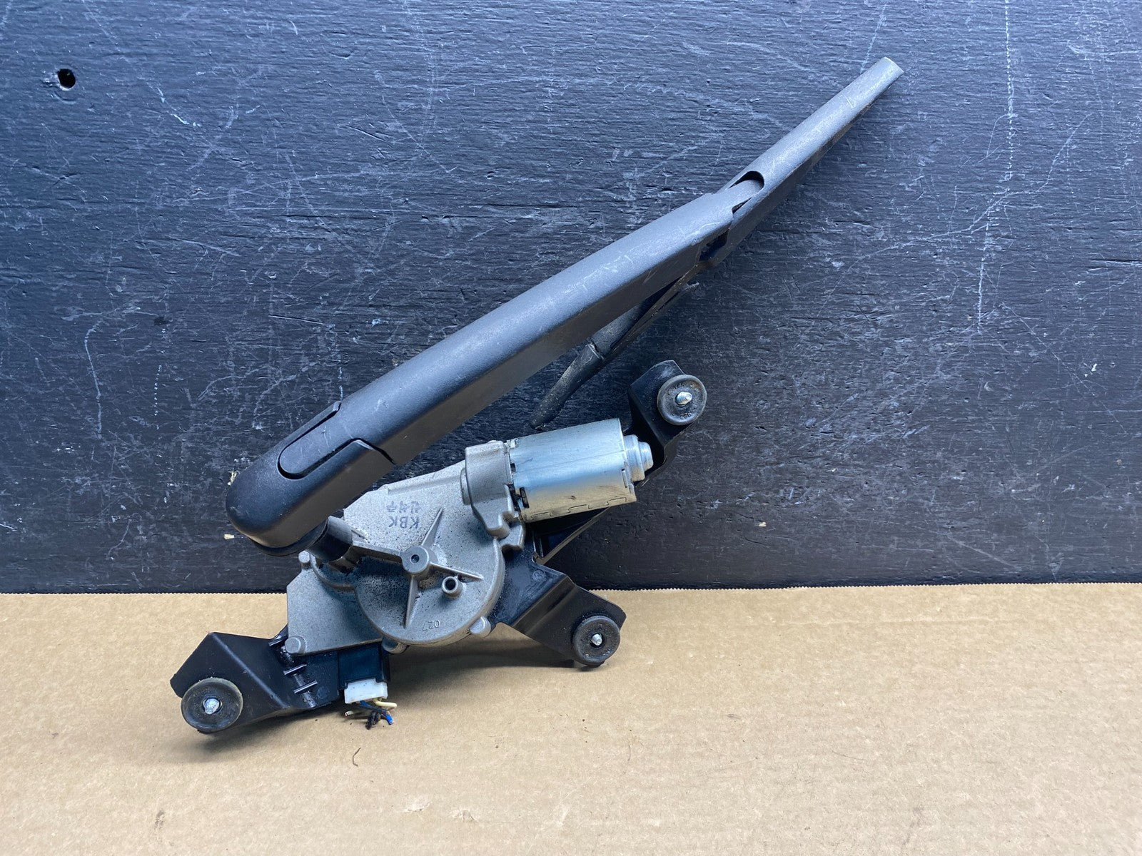 2016 - 2018 Kia Sorento Rear Glass Windshield Wiper Motor AF6884 DG0